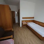 Kleinmuenchen Hotel 2*