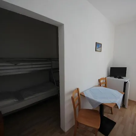 Kleinmuenchen Отель 2*