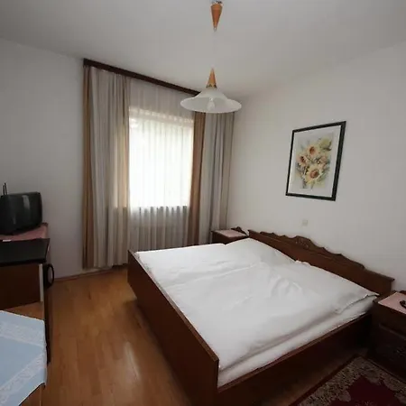 Kleinmunchen Garni 2*