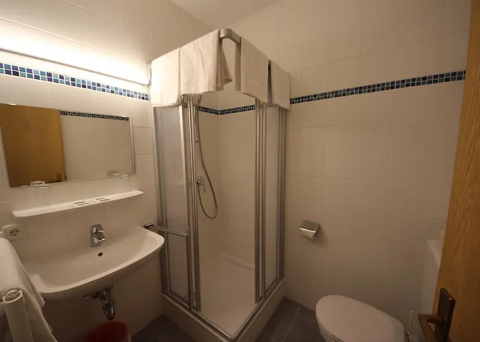 Kleinmunchen Garni Hotel 2*