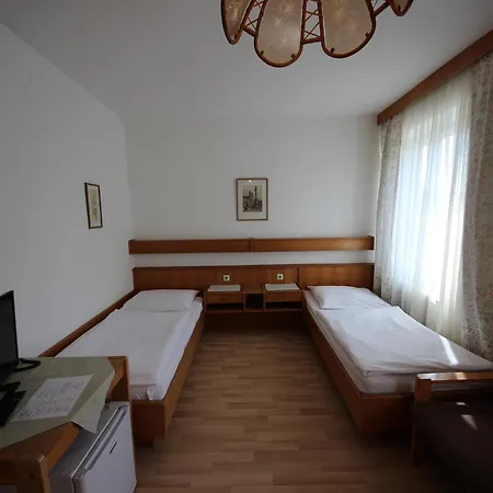 Kleinmuenchen 2* Linz