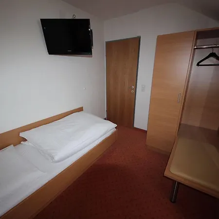 Kleinmünchen Garni 2* Linz