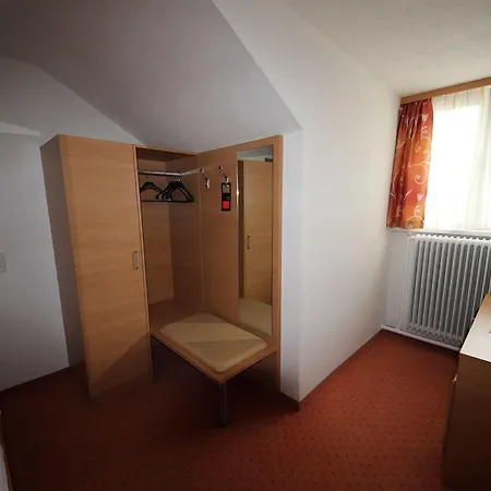 Hotel Kleinmünchen Garni 2*